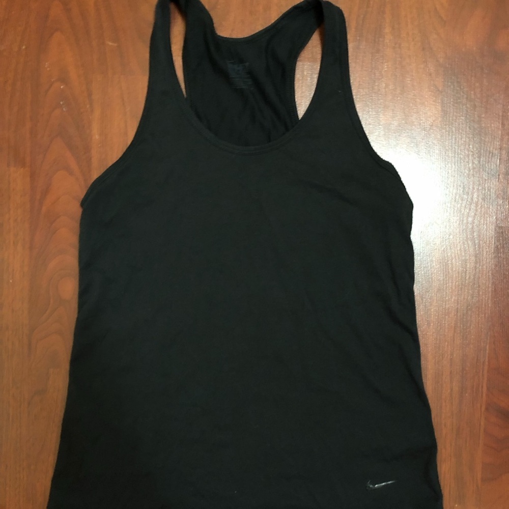 LIKE NEW 🖤 Nike Dri Fit Black Racerback Tank